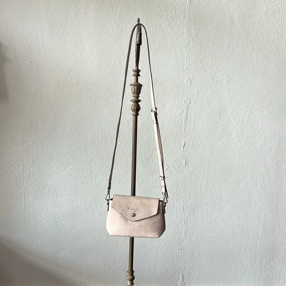 Wrangler Crossbody Purse Bag - Picture 2 of 4